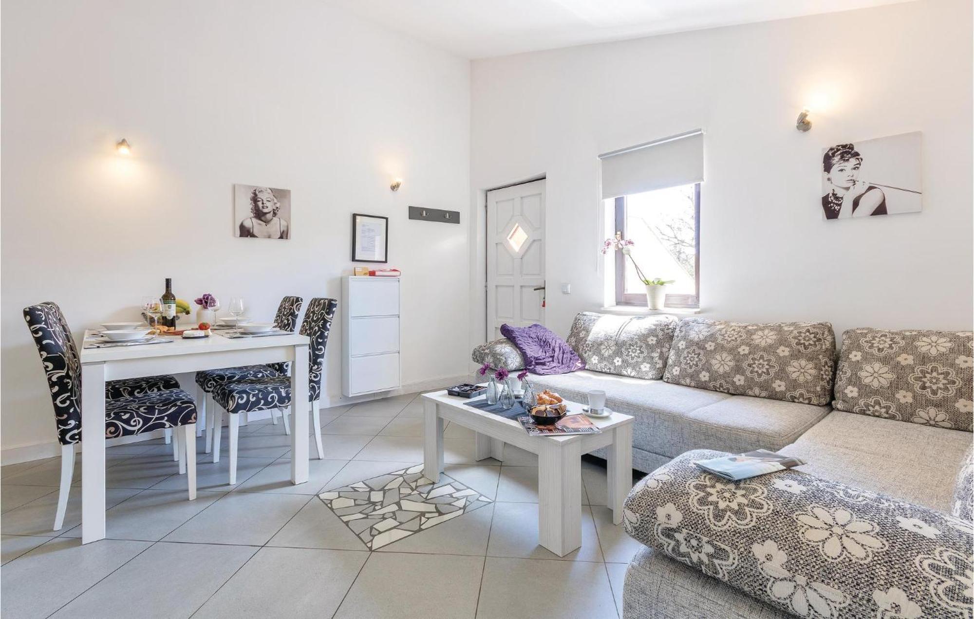 Amazing Apartment In Medulin With Wifi المظهر الخارجي الصورة